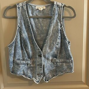 Jean Vest